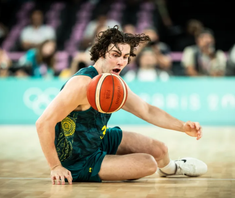 九游体育-塞尔维亚队不断突破！，Ming连续十场比赛得分超过险胜再创辉煌时刻-九游体育